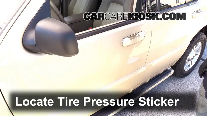 2005 Mercury Mountaineer Premier 4.6L V8 Tires & Wheels Check Tire Pressure